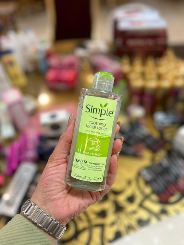 تونر آرامش بخش صورت سیمپل مدل Soothing Facial Toner مناسب انواع پوست حجم 200 میلی لیتر