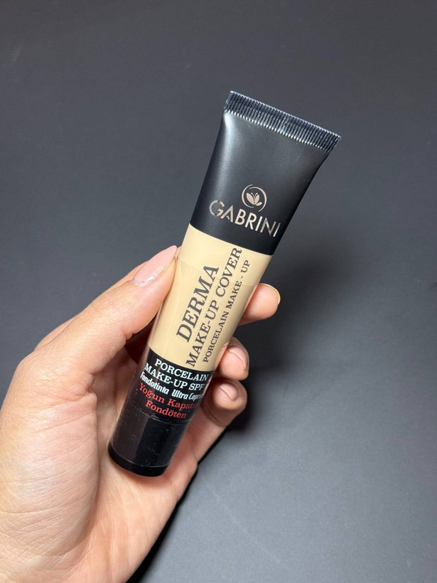 کرم پودر گابرینی Derma Make_Up Cover